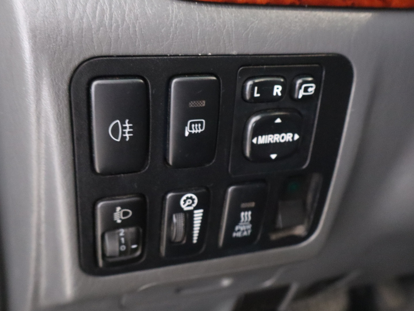 TOYOTA Land Cruiser 2005