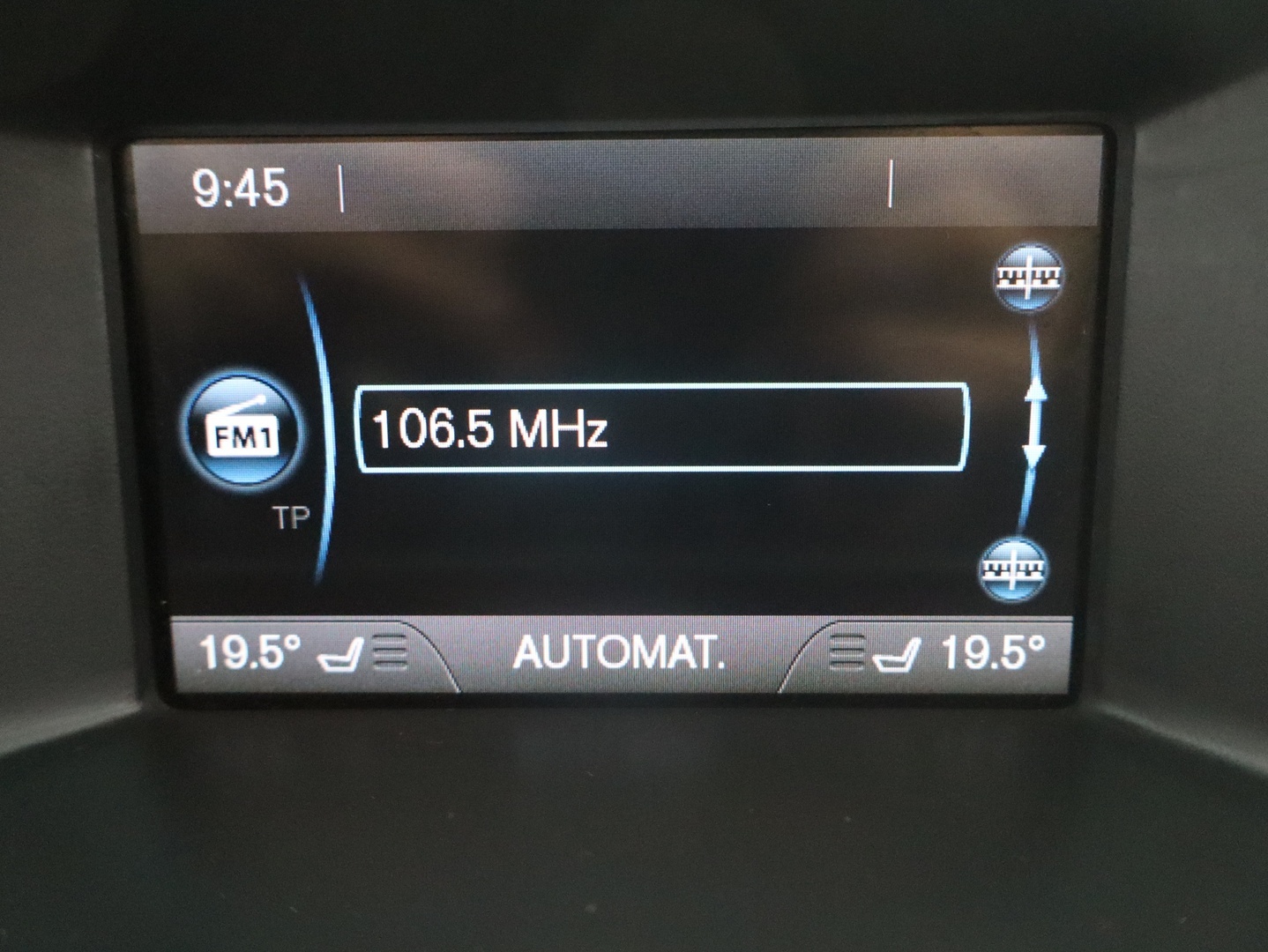 VOLVO V60 2015