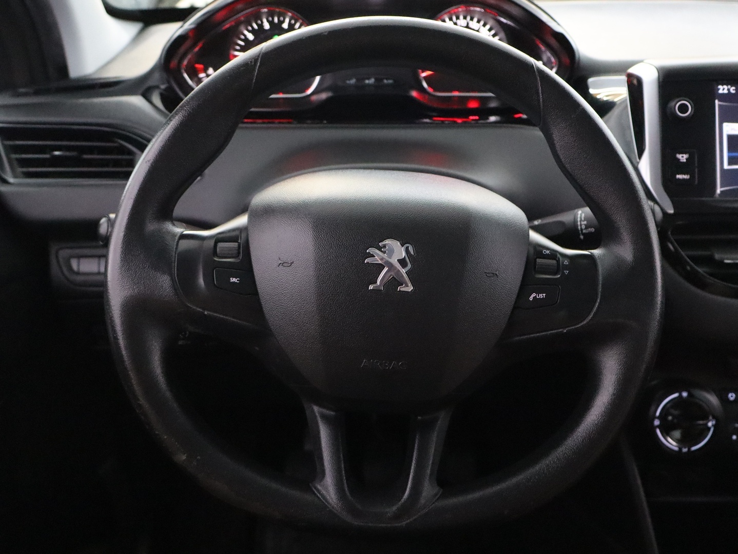 PEUGEOT 208 2012