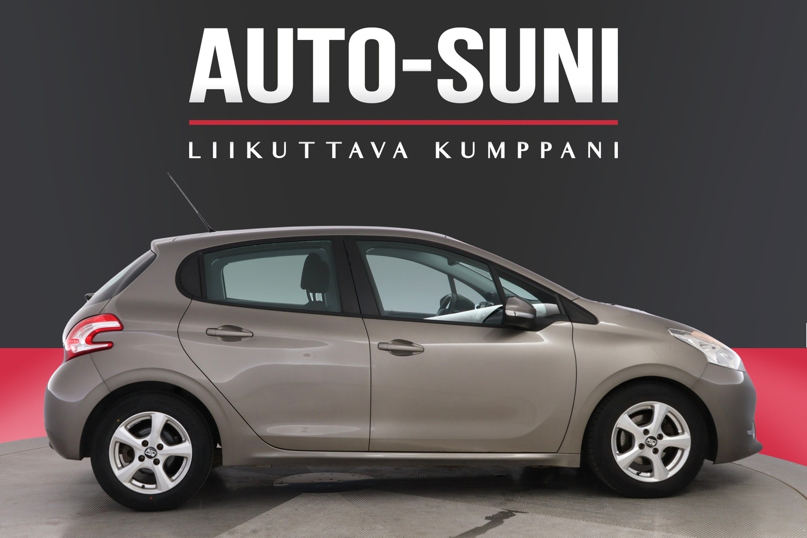 PEUGEOT 208 2012