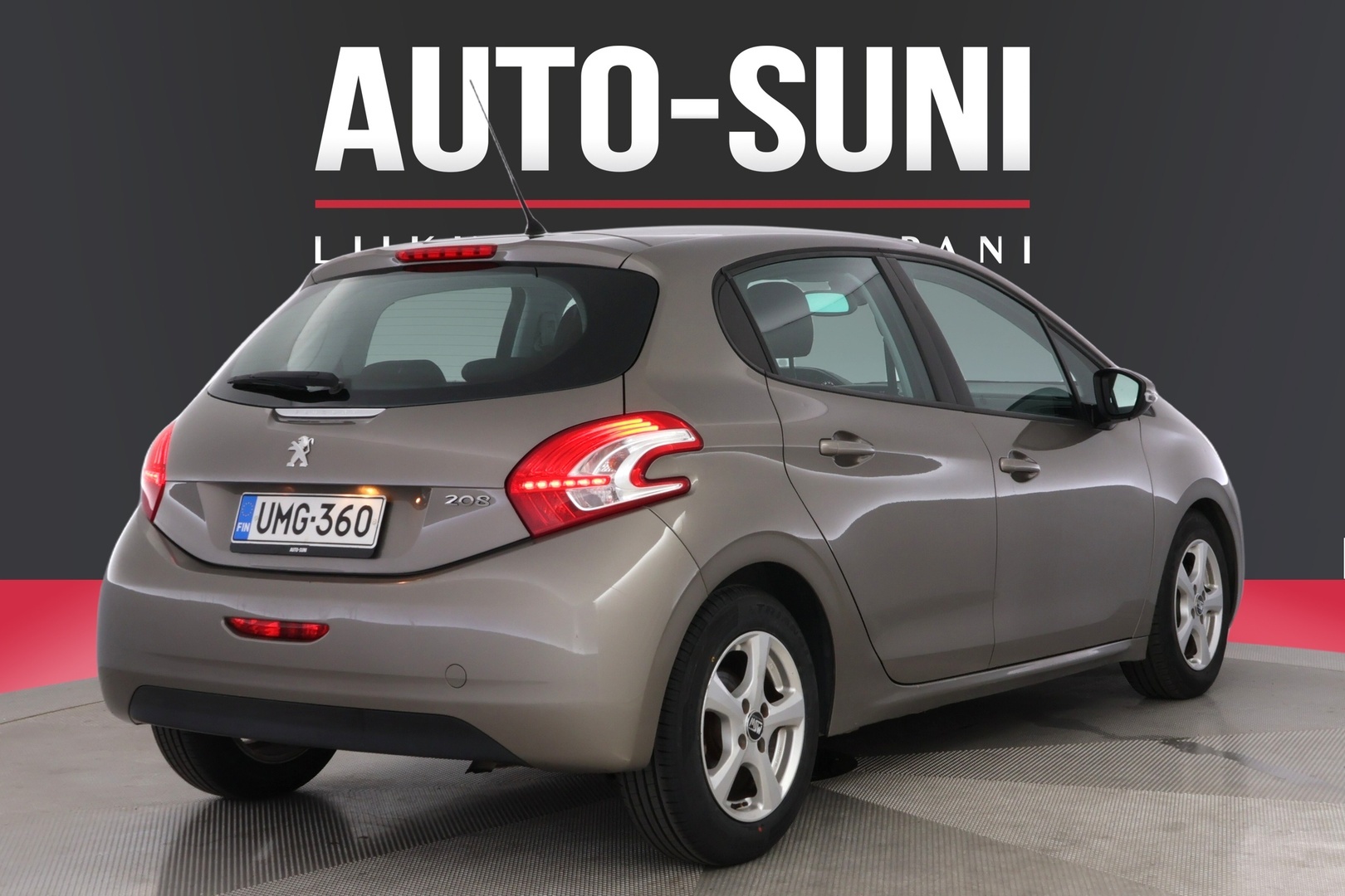 PEUGEOT 208 2012