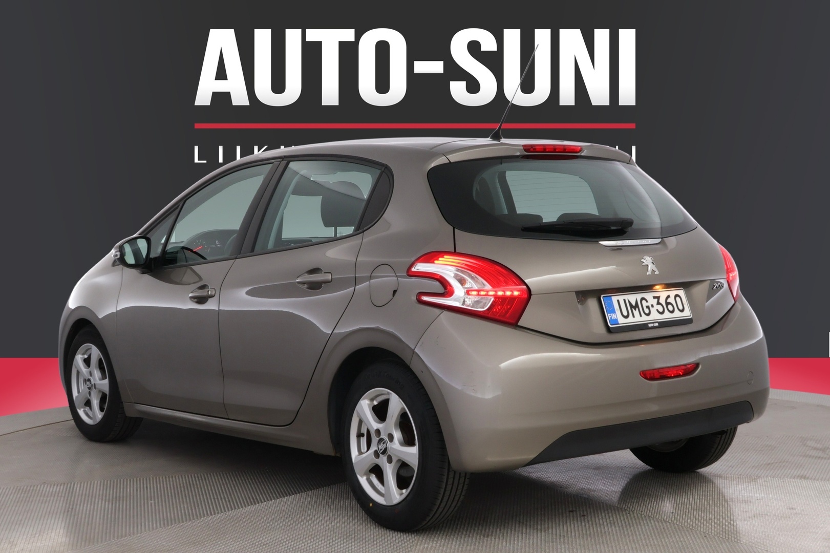 PEUGEOT 208 2012