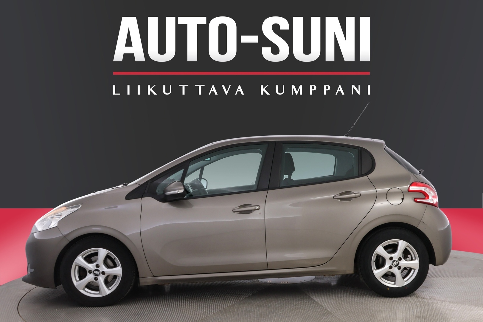 PEUGEOT 208 2012