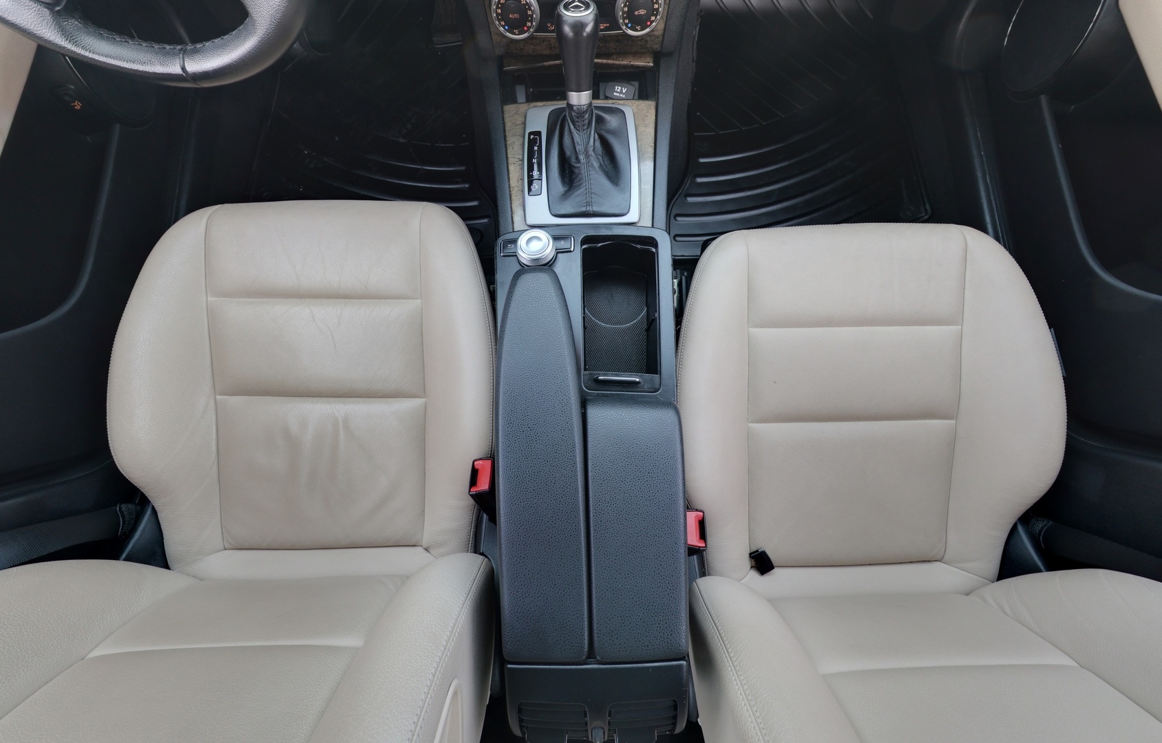 MERCEDES-BENZ C 2009