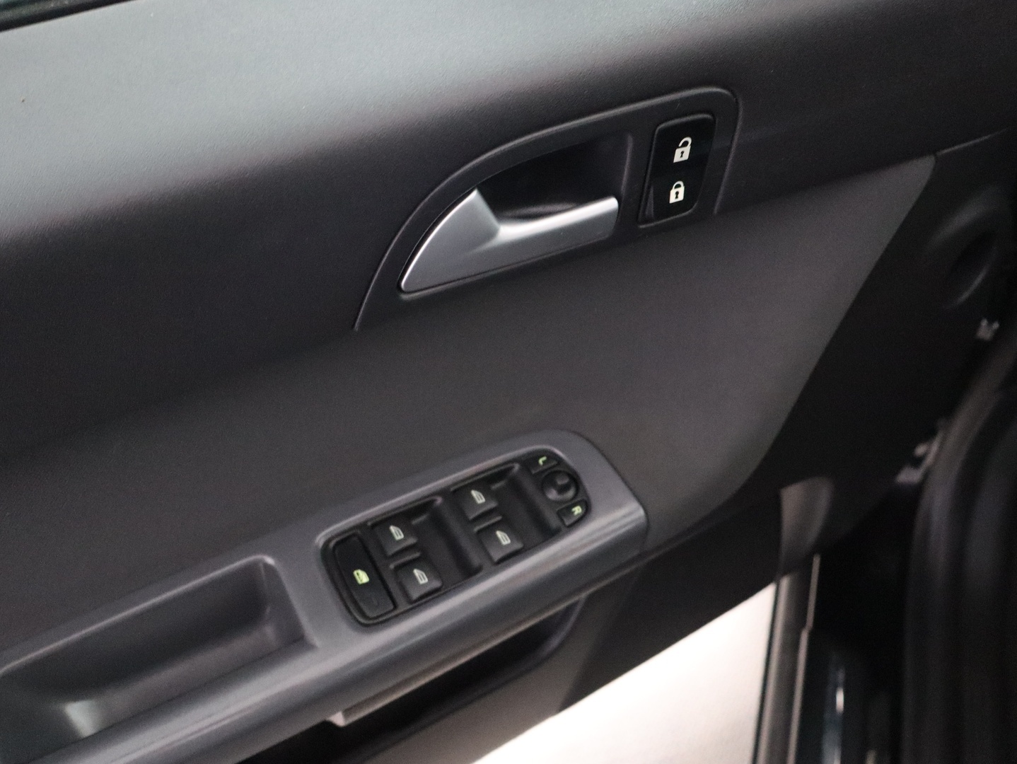 VOLVO V50 2010