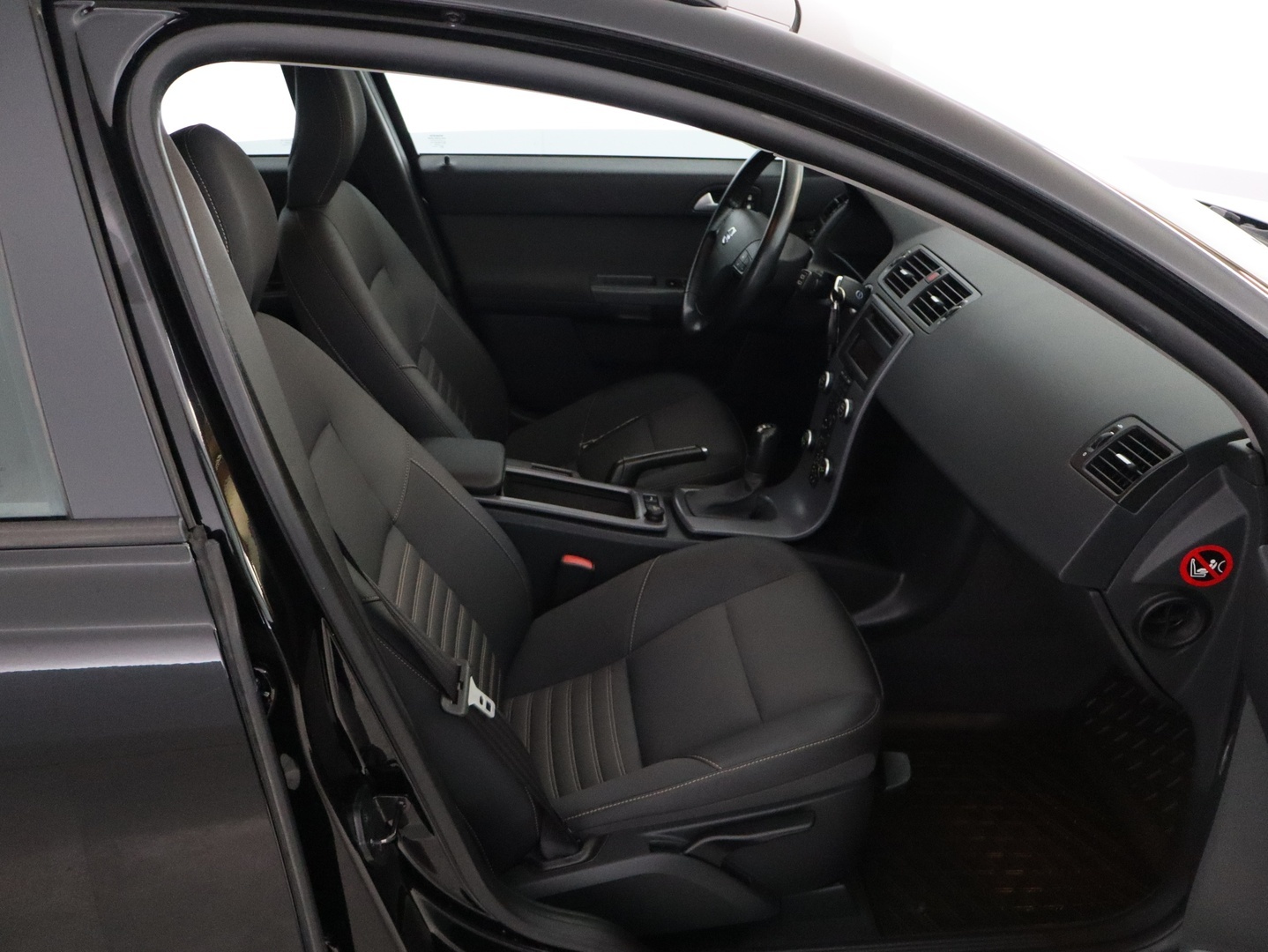VOLVO V50 2010
