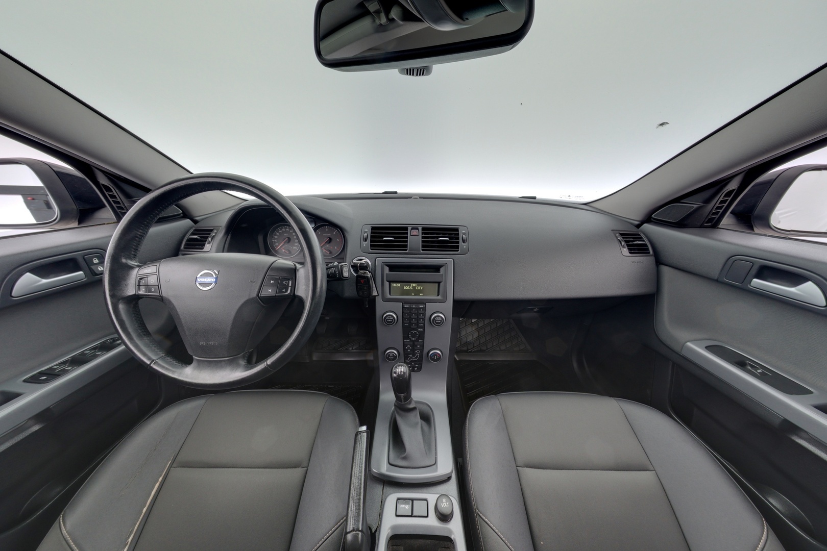 VOLVO V50 2010