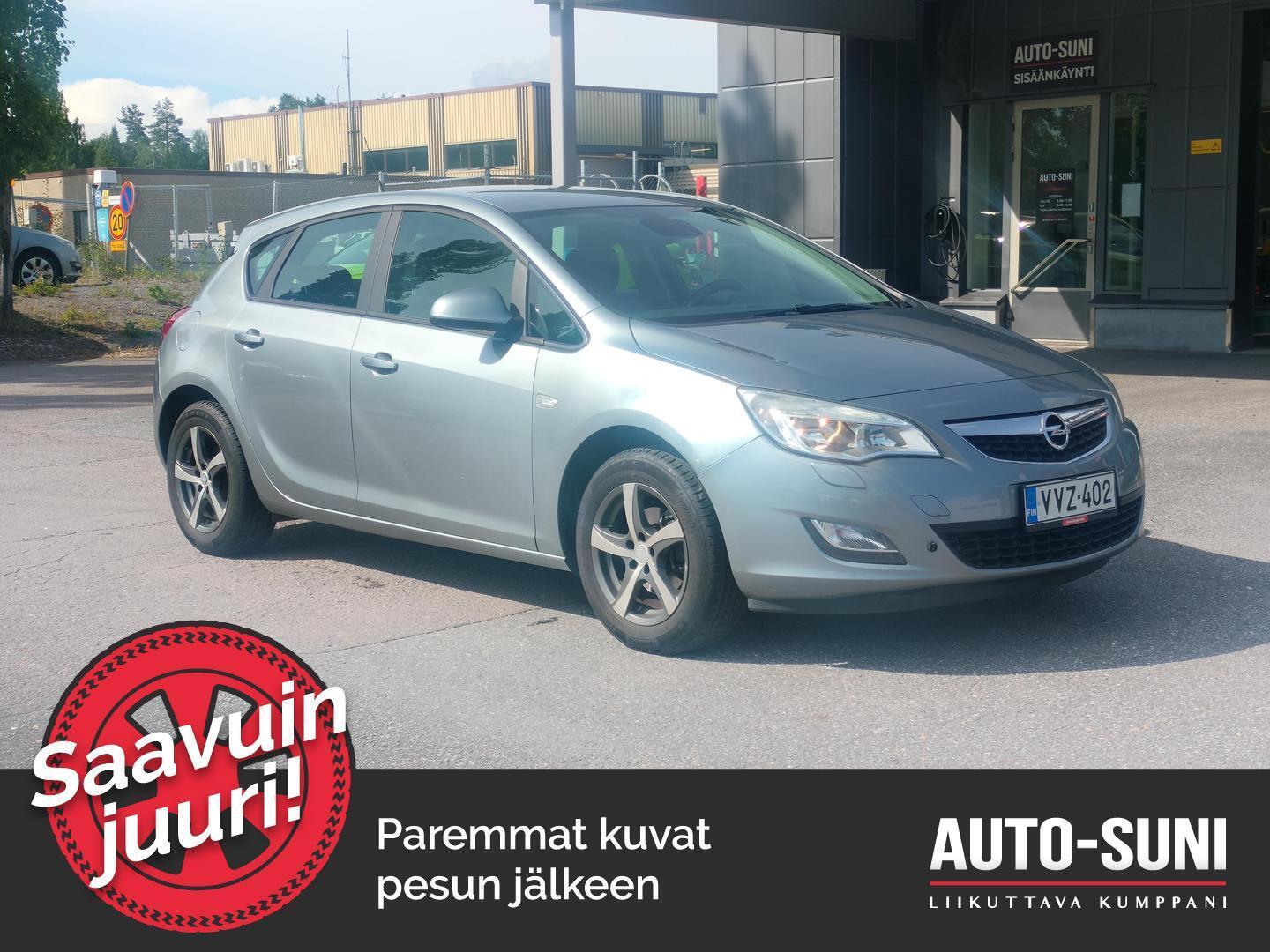 OPEL Astra 2011