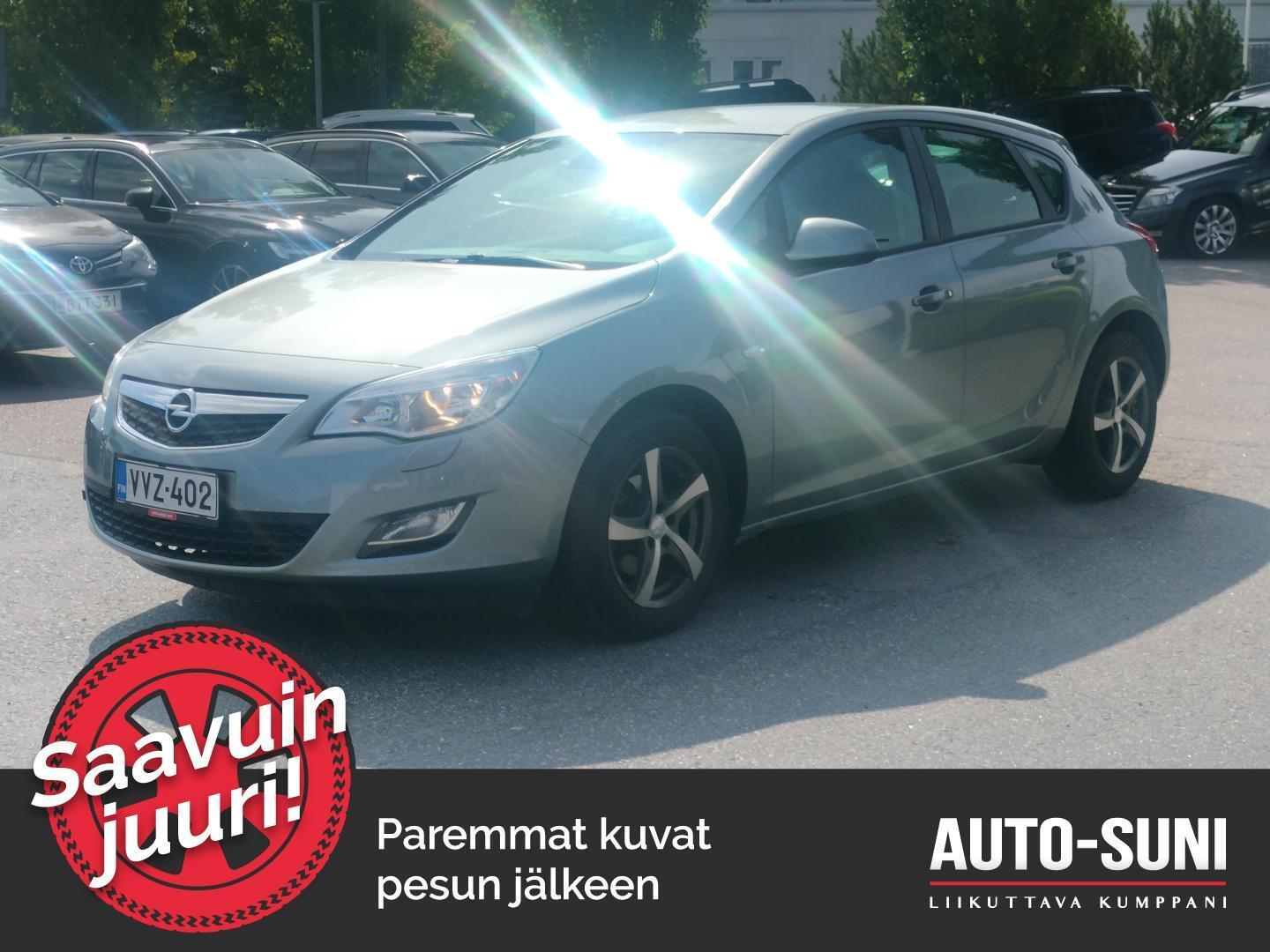 OPEL Astra 2011