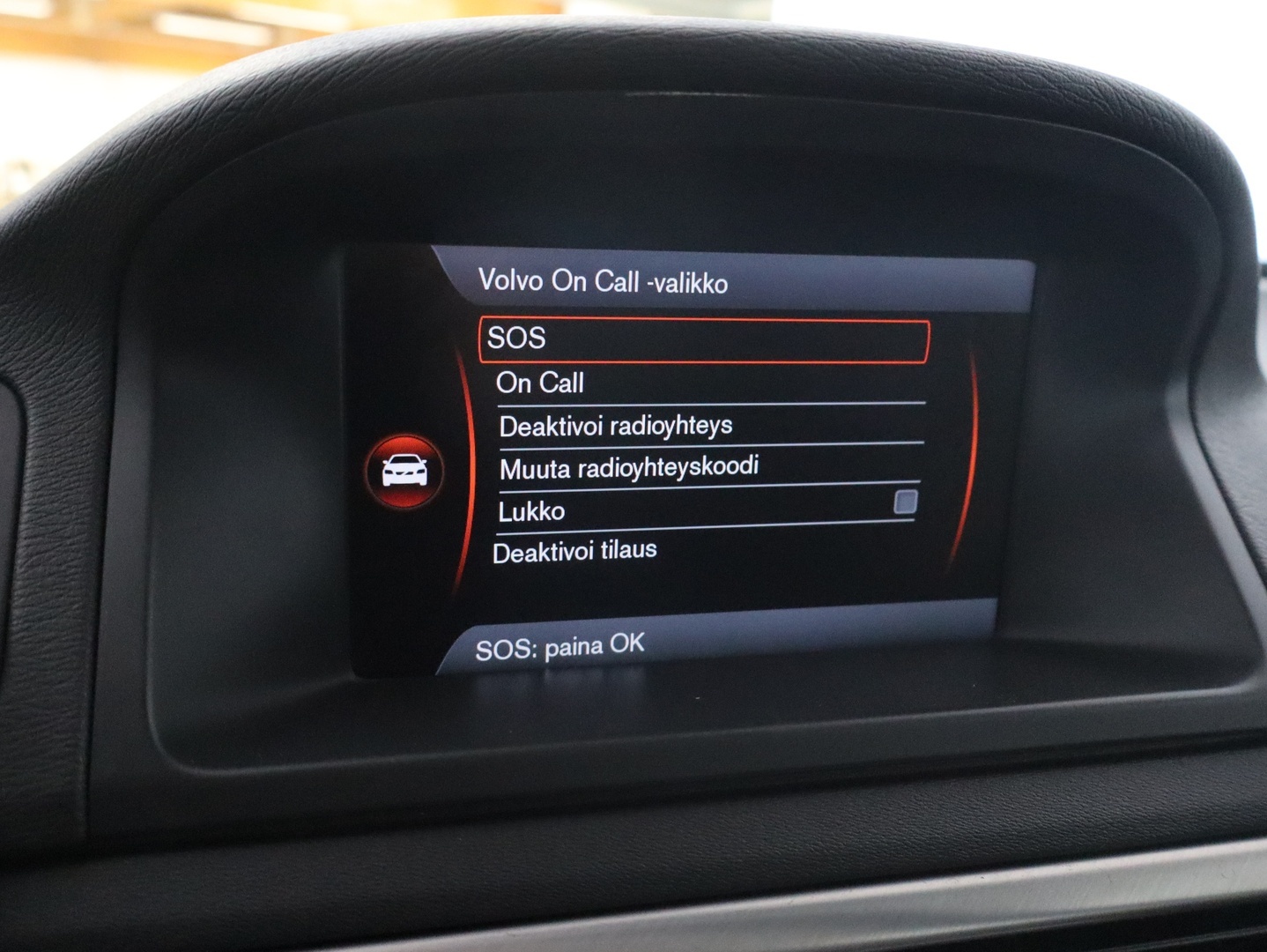 VOLVO V70 2014
