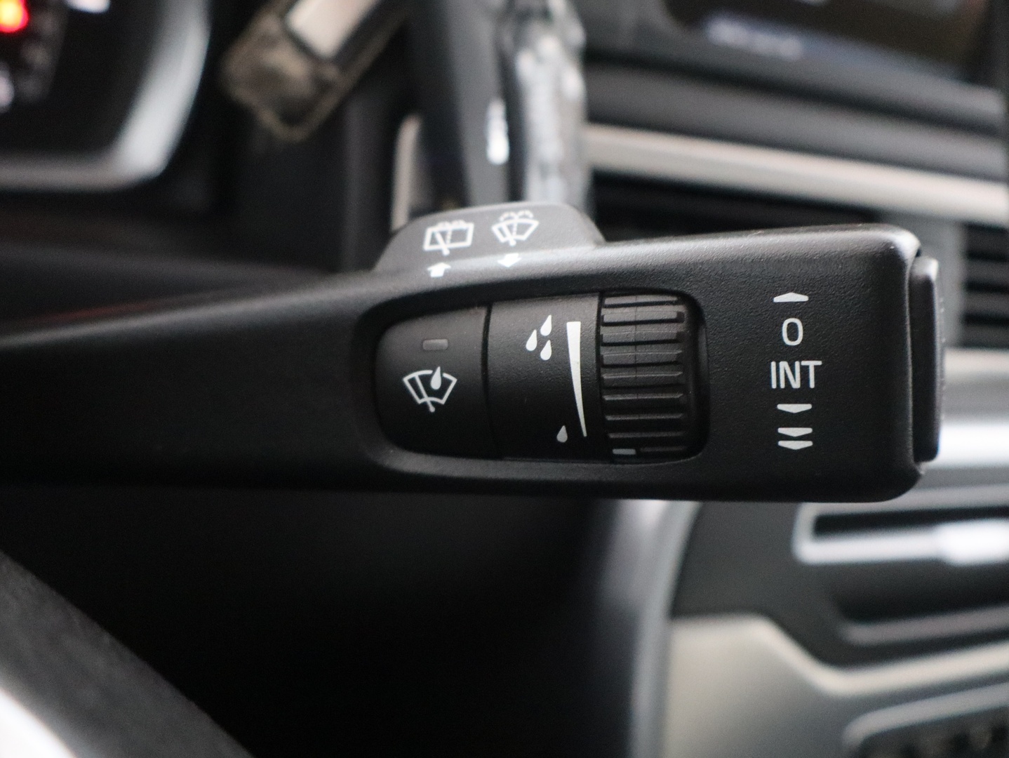 VOLVO V70 2014