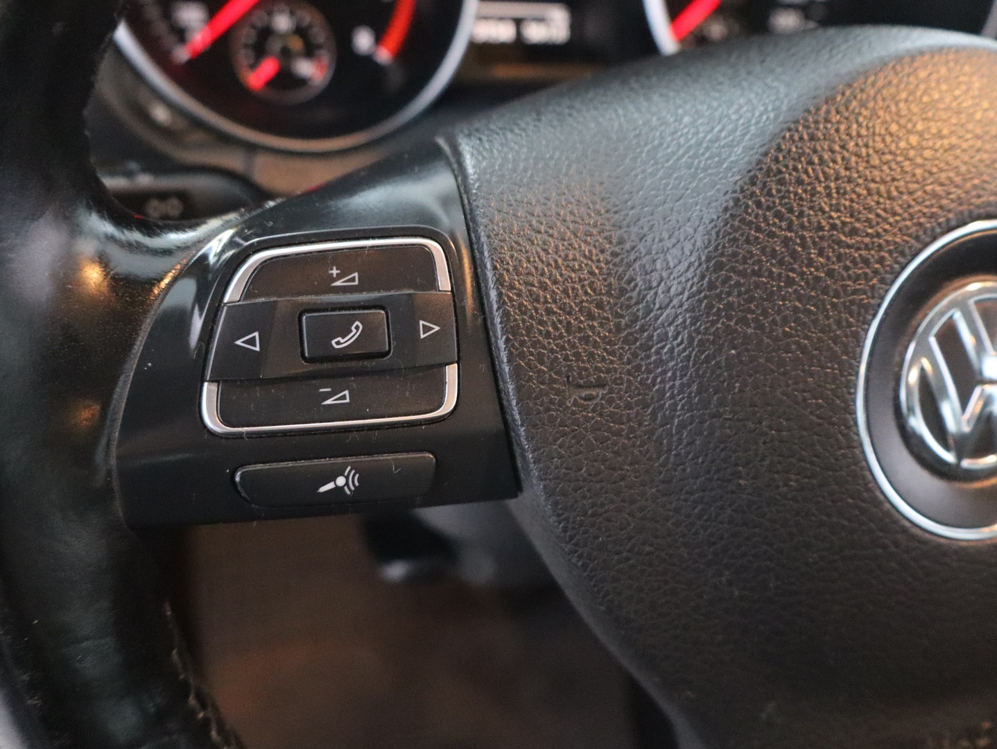 VOLKSWAGEN Golf 2010