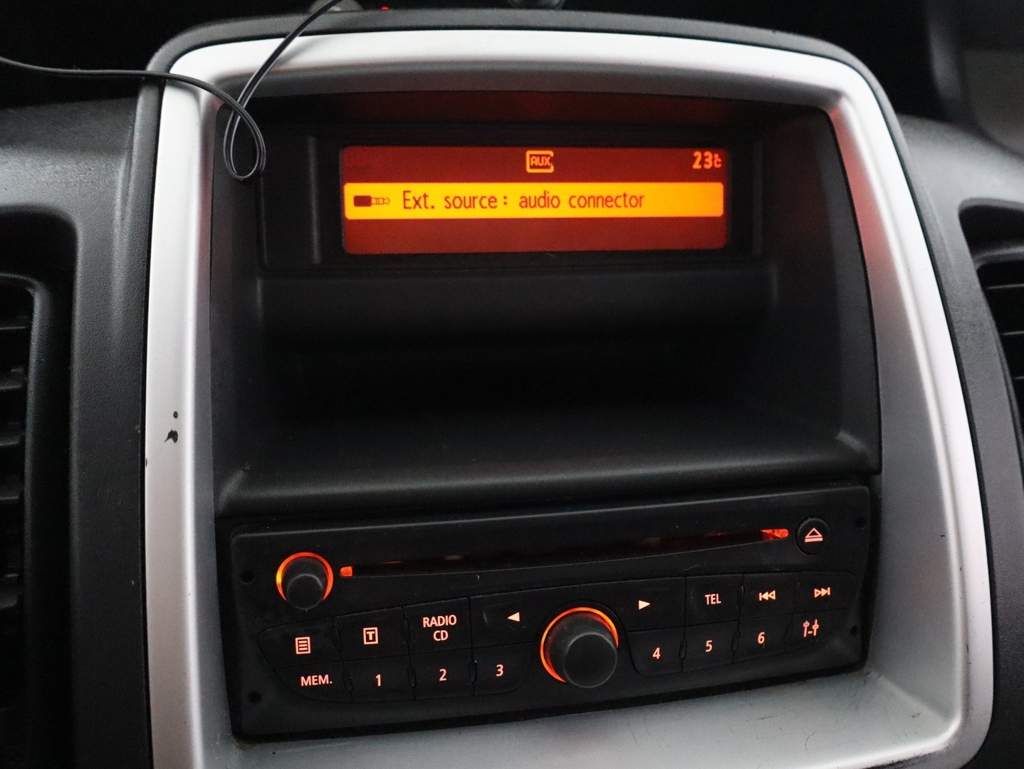 OPEL Vivaro 2011
