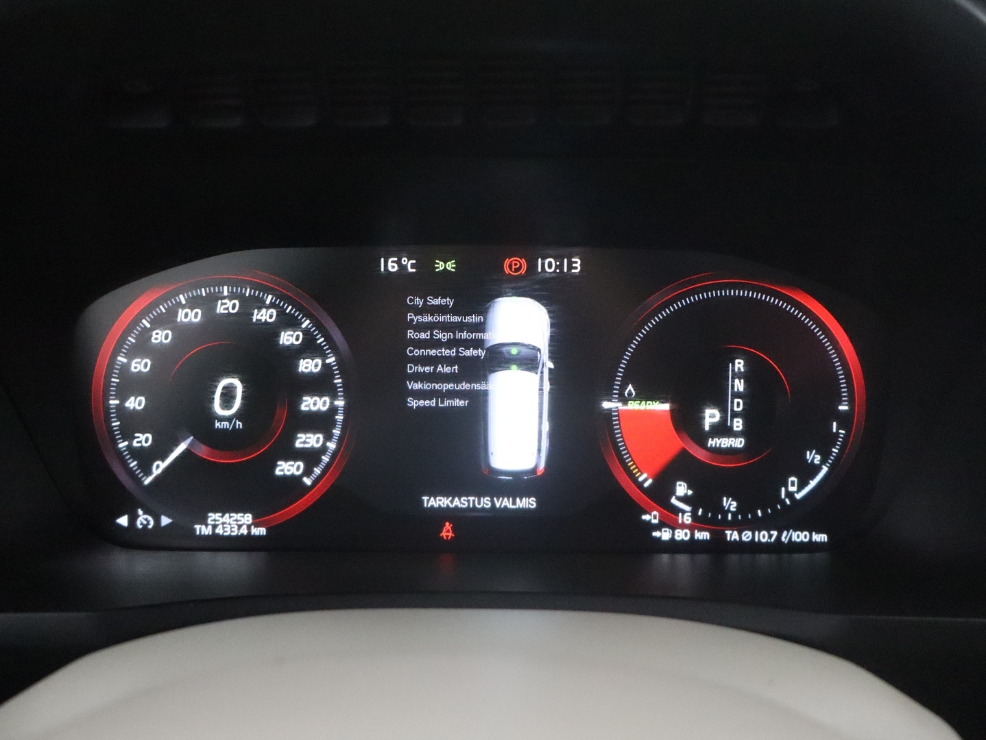 VOLVO XC90 2016