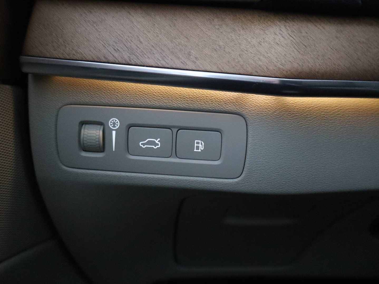 VOLVO XC90 2016