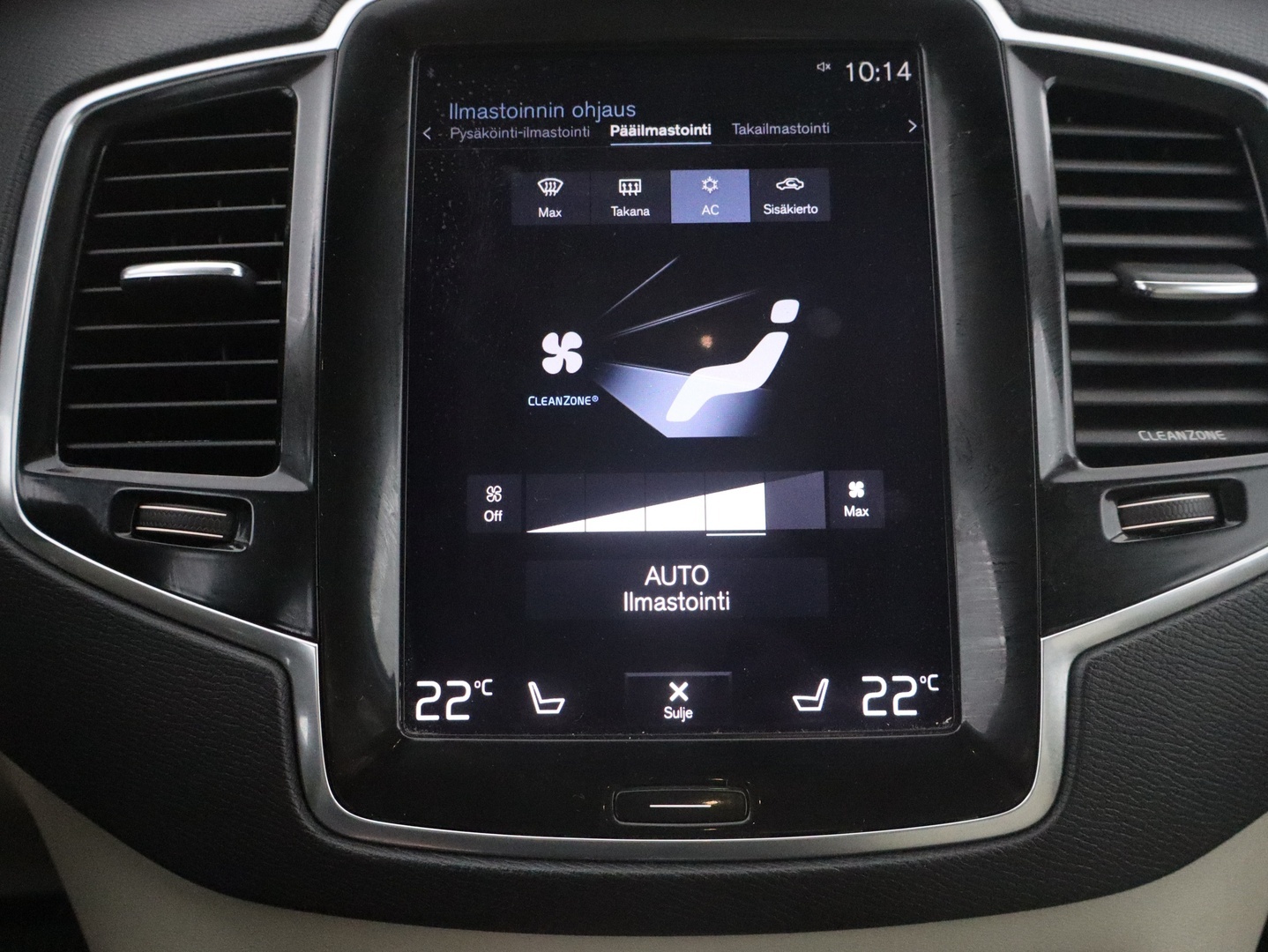 VOLVO XC90 2016