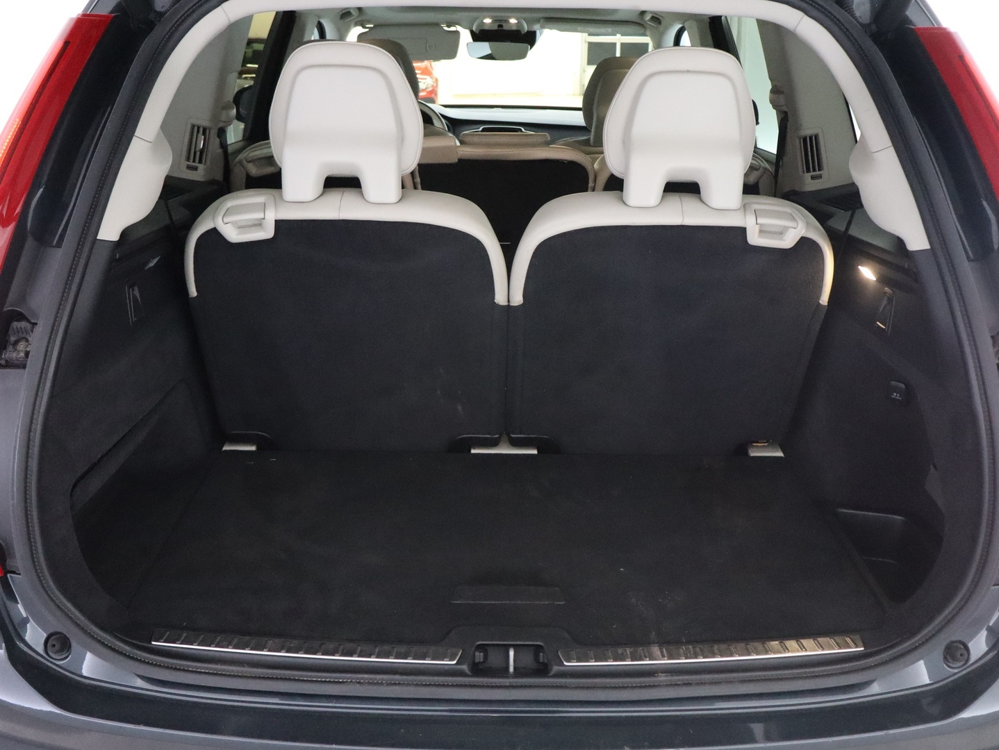 VOLVO XC90 2016