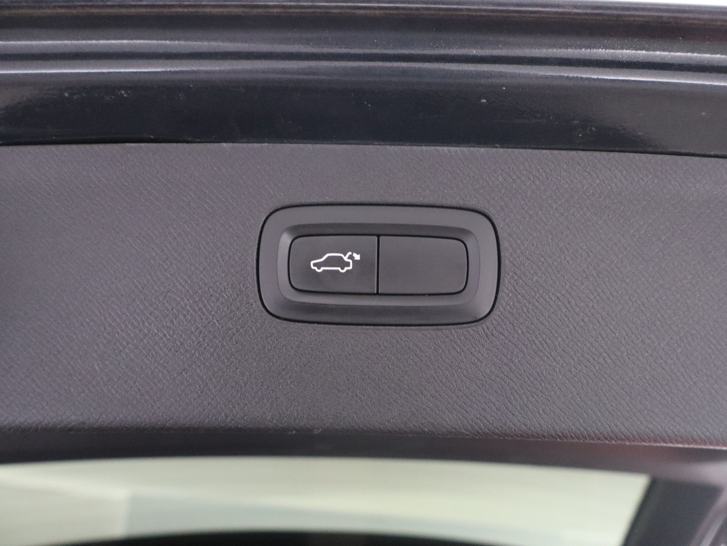 VOLVO XC90 2016