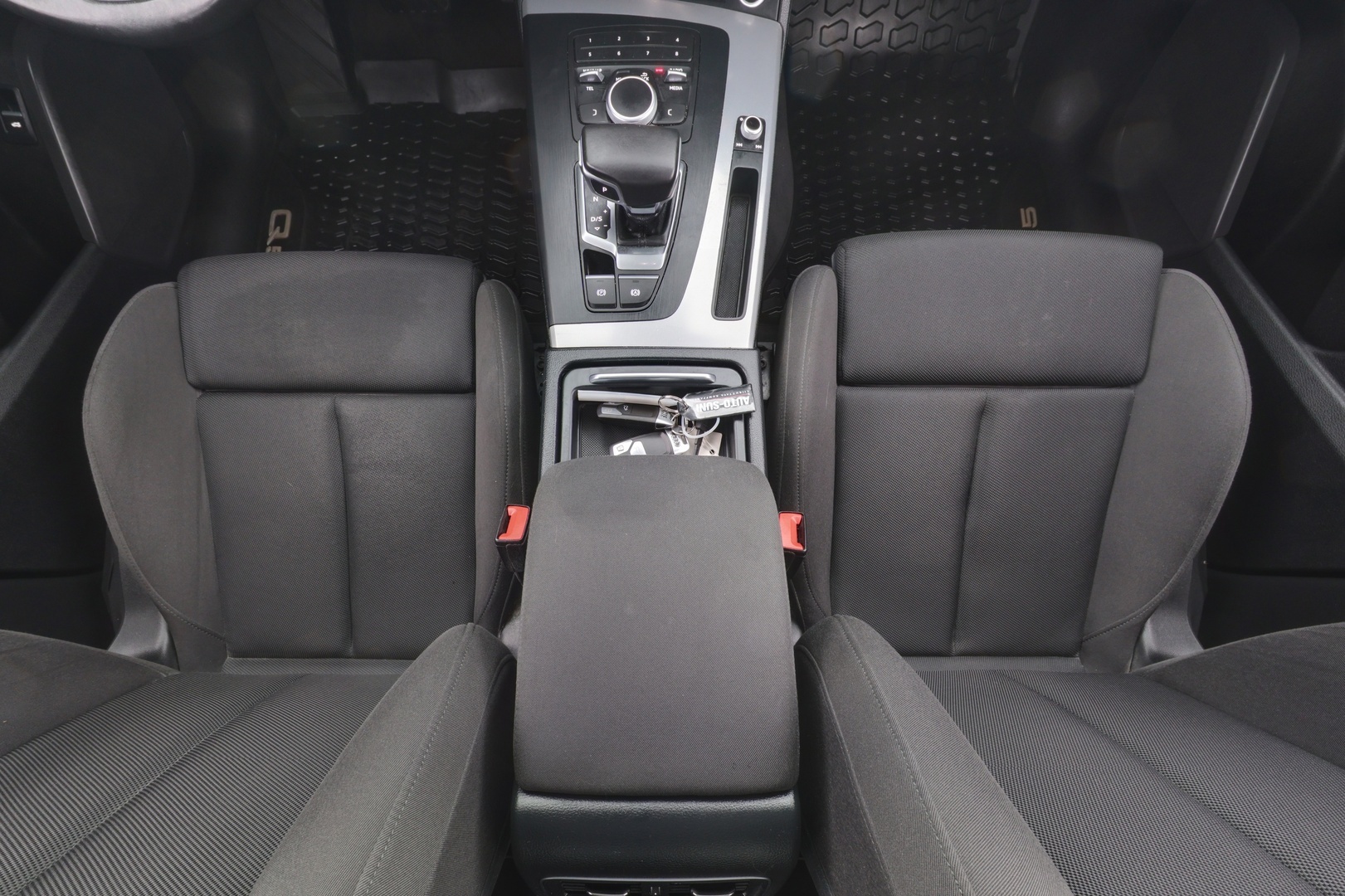 AUDI Q5 2018