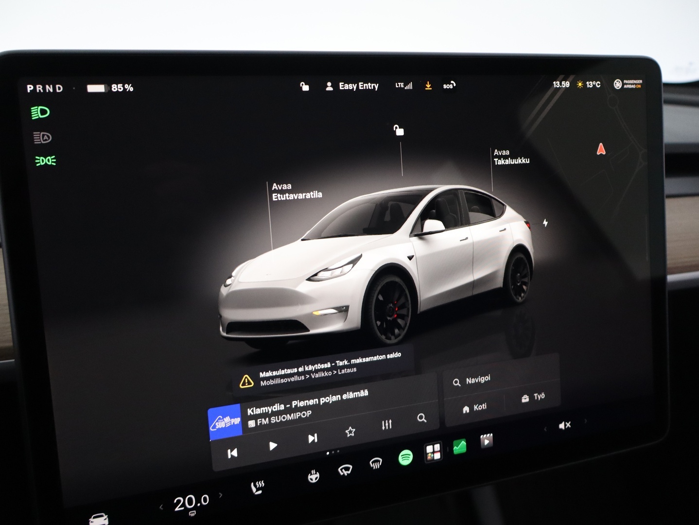 TESLA Model Y 2023