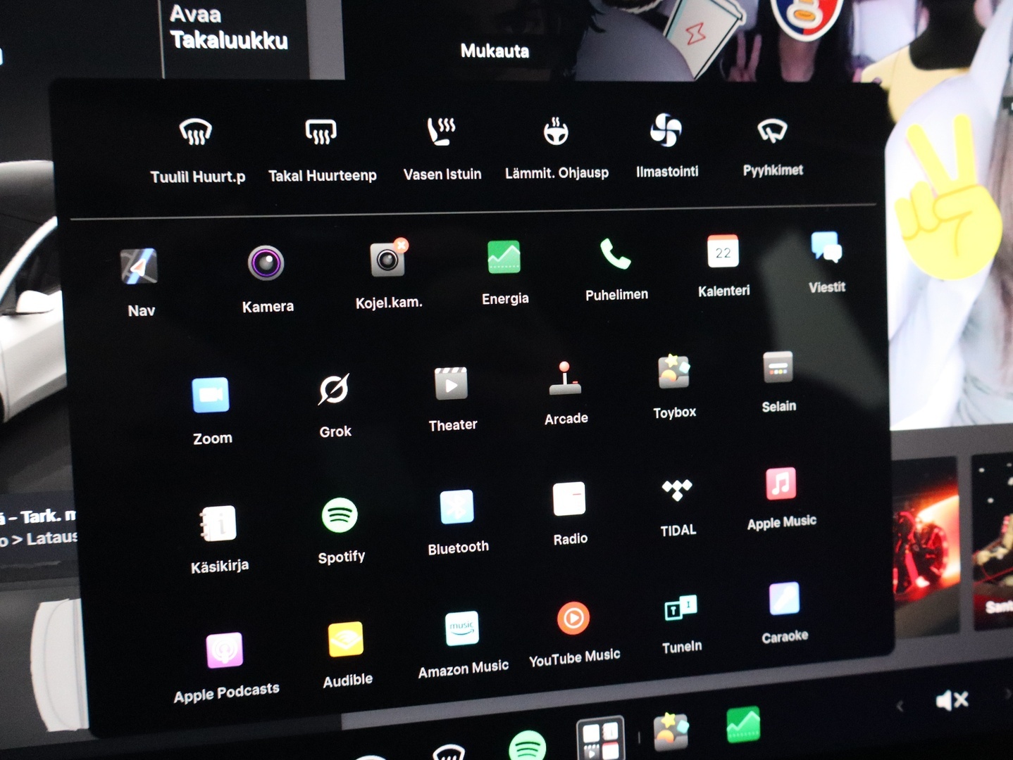 TESLA Model Y 2023