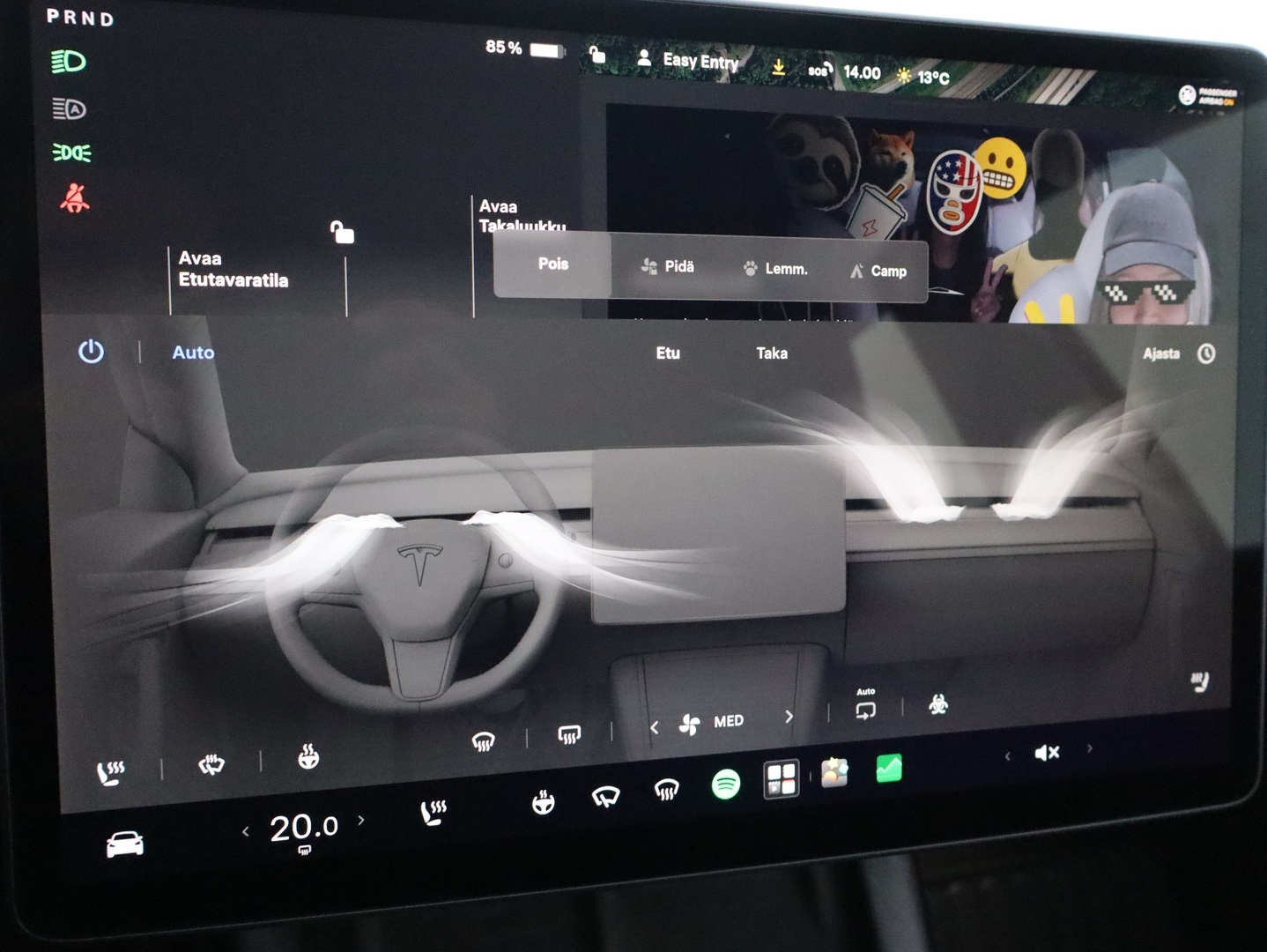 TESLA Model Y 2023