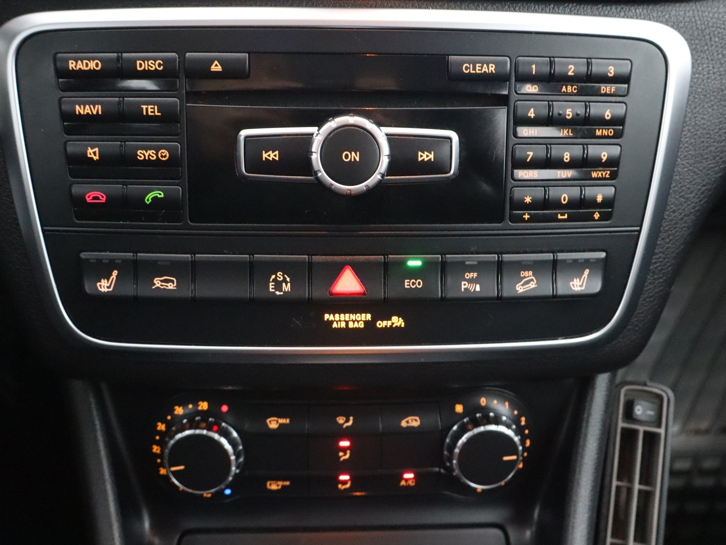 MERCEDES-BENZ GLA 2014