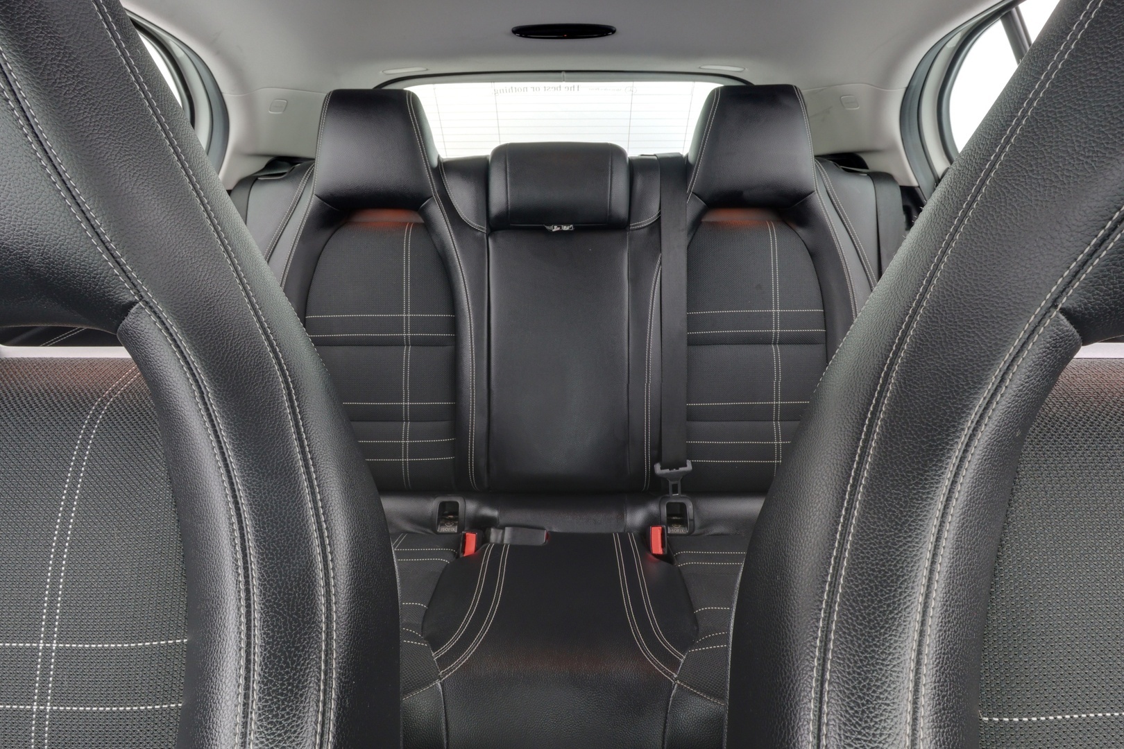 MERCEDES-BENZ GLA 2014