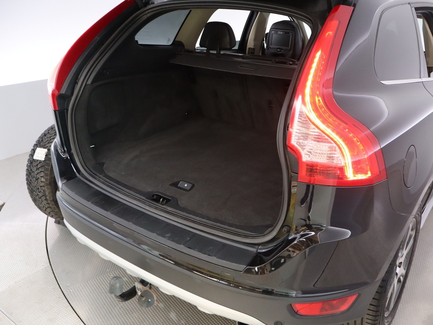 VOLVO XC60 2011