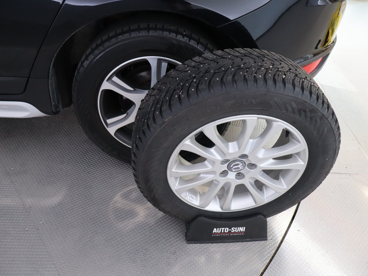VOLVO XC60 2011