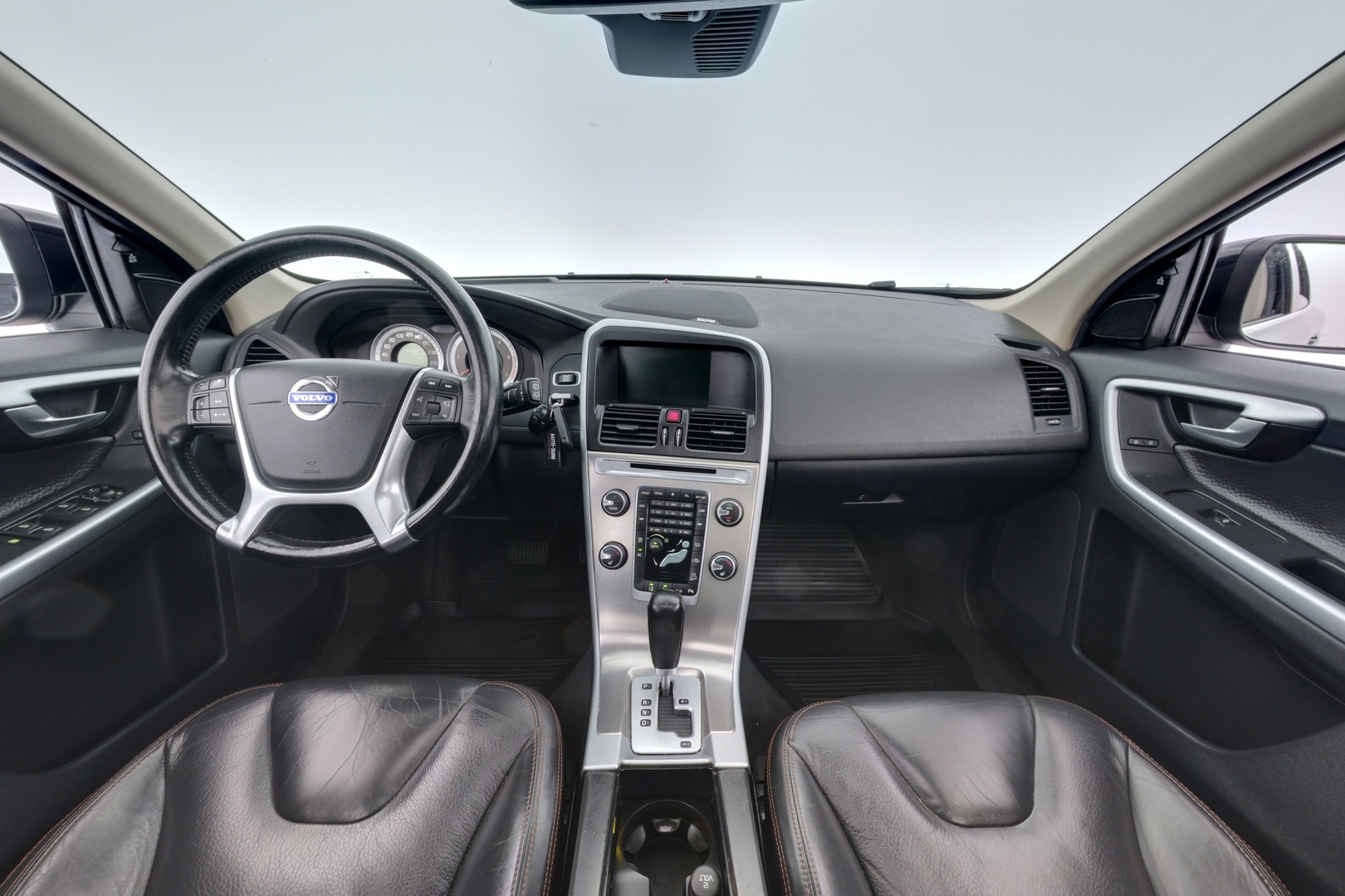 VOLVO XC60 2011