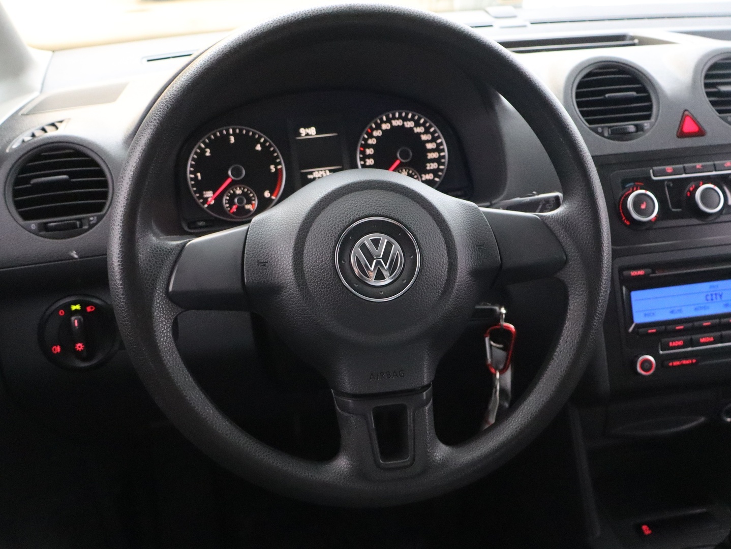 VOLKSWAGEN Caddy 2011