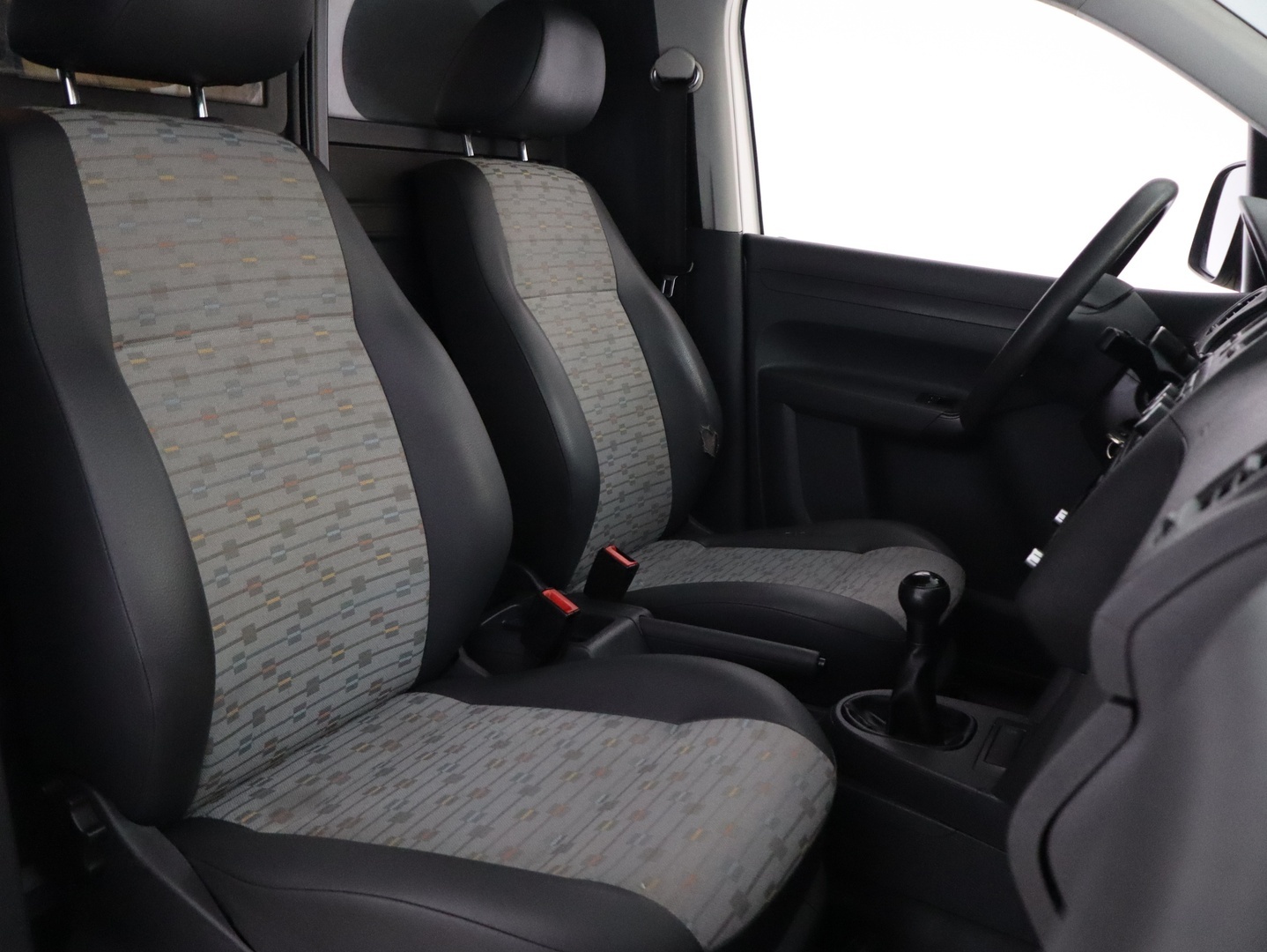 VOLKSWAGEN Caddy 2011