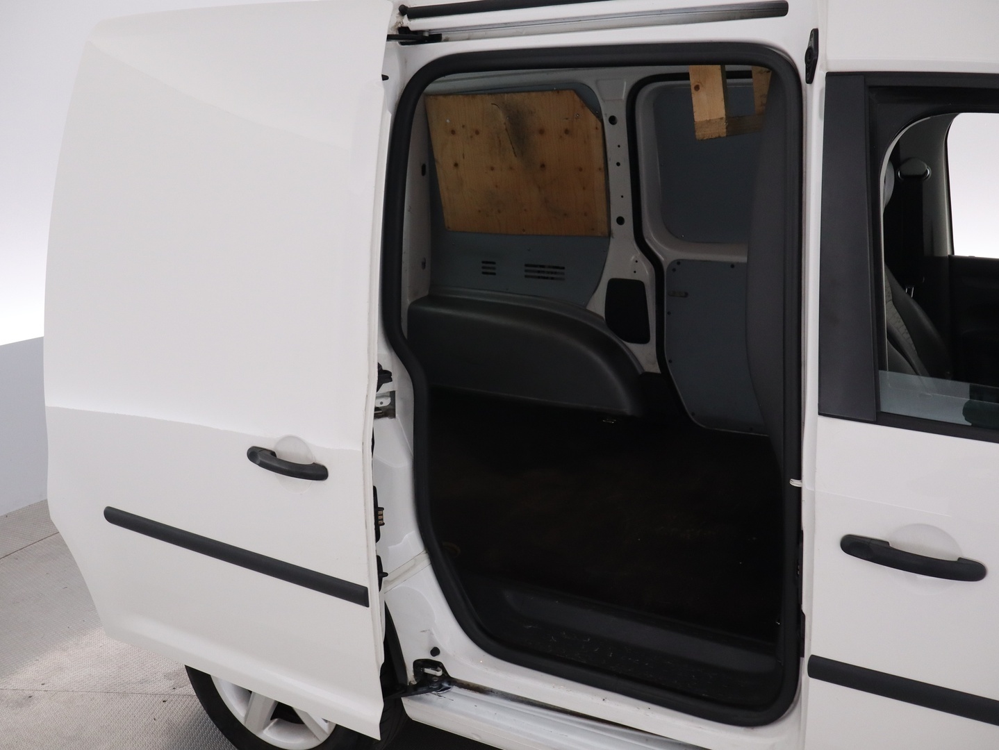 VOLKSWAGEN Caddy 2011