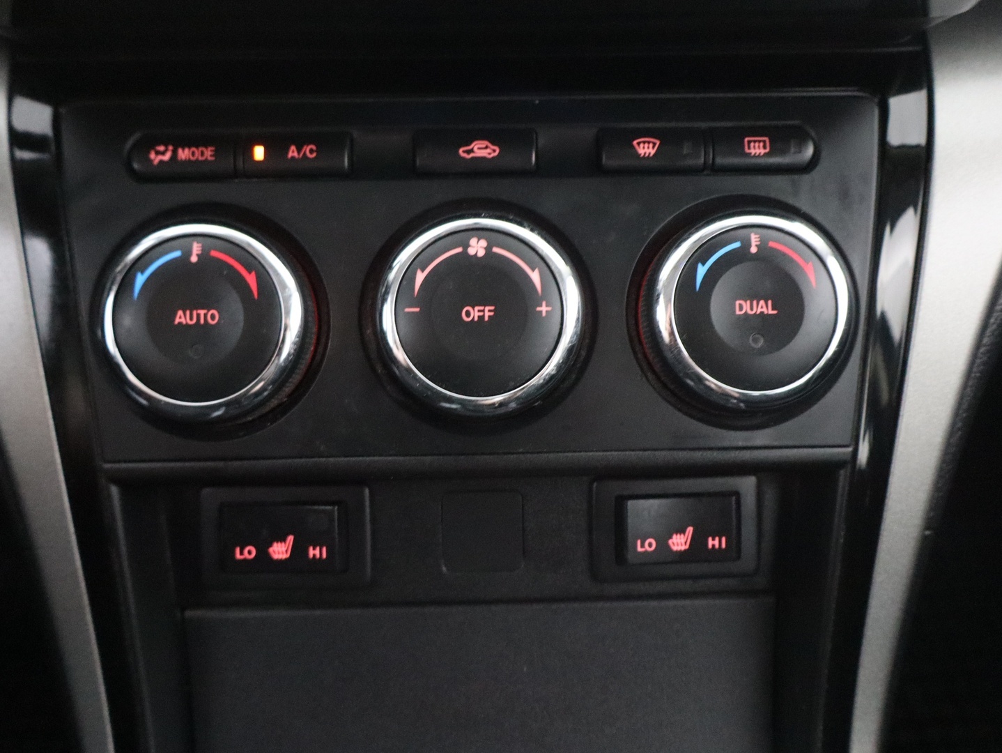 MAZDA Mazda6 2012