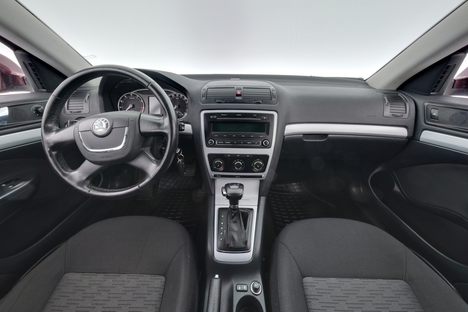 SKODA Octavia 2011