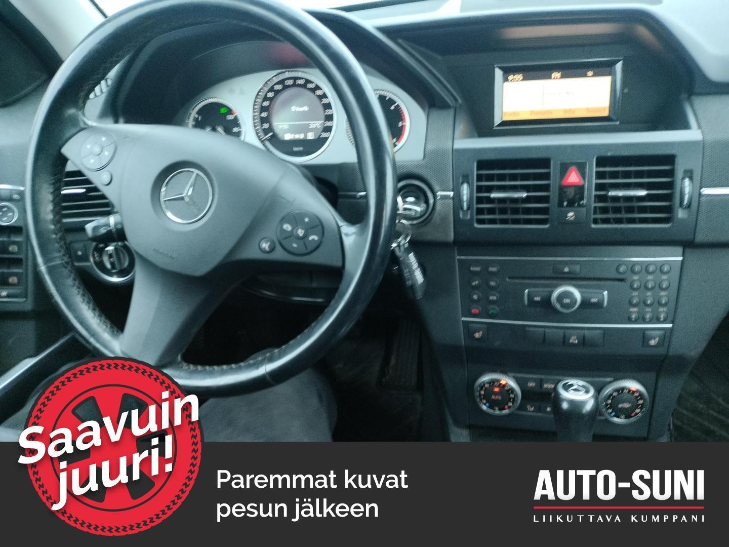 MERCEDES-BENZ GLK 2011