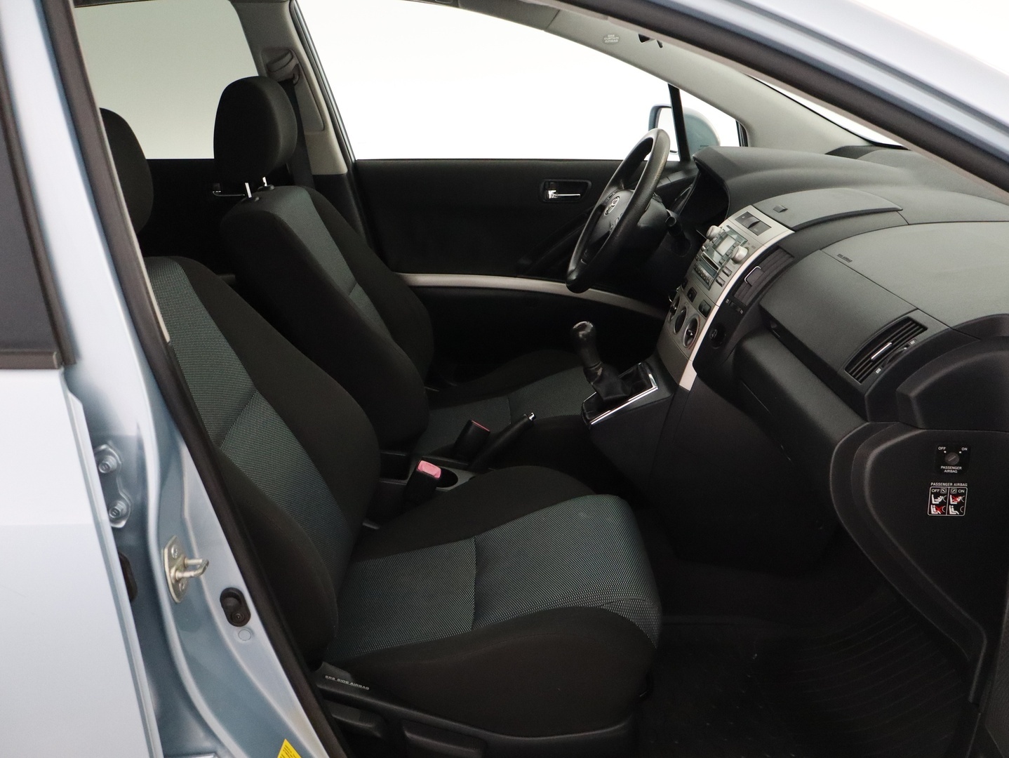 TOYOTA Corolla Verso 2005