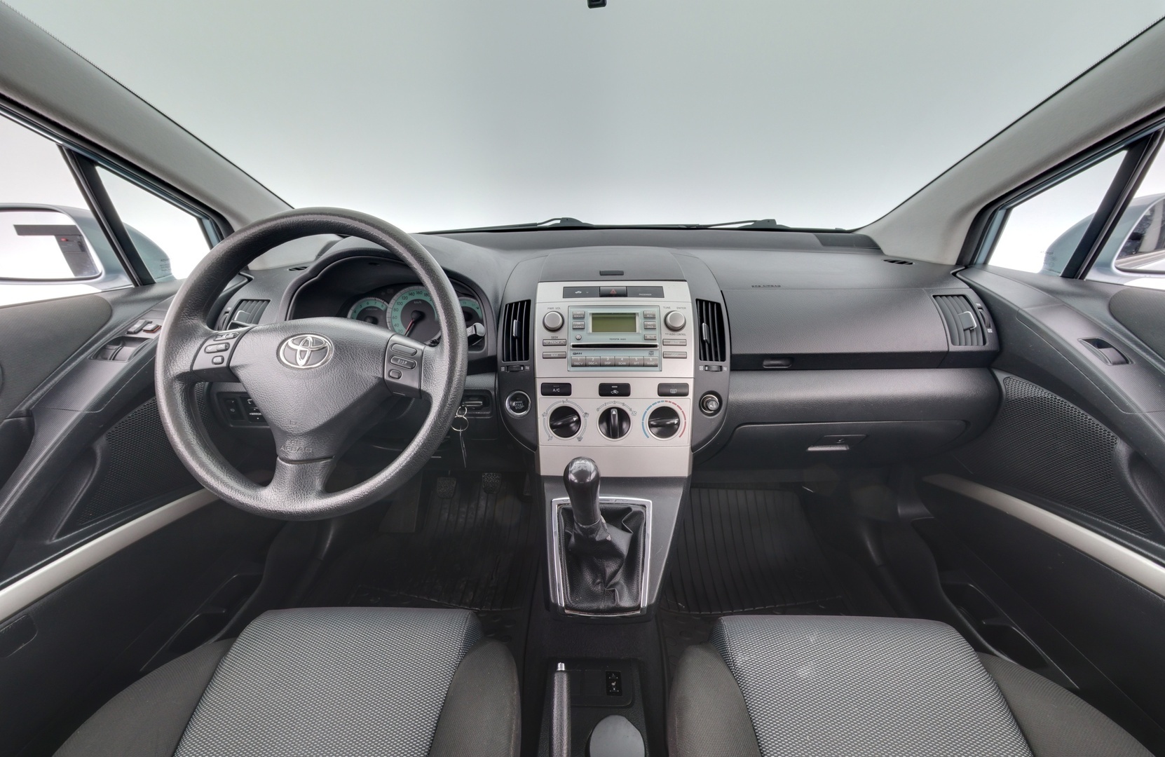 TOYOTA Corolla Verso 2005