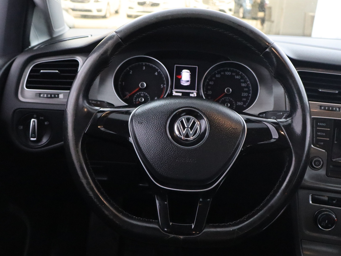 VOLKSWAGEN Golf 2013