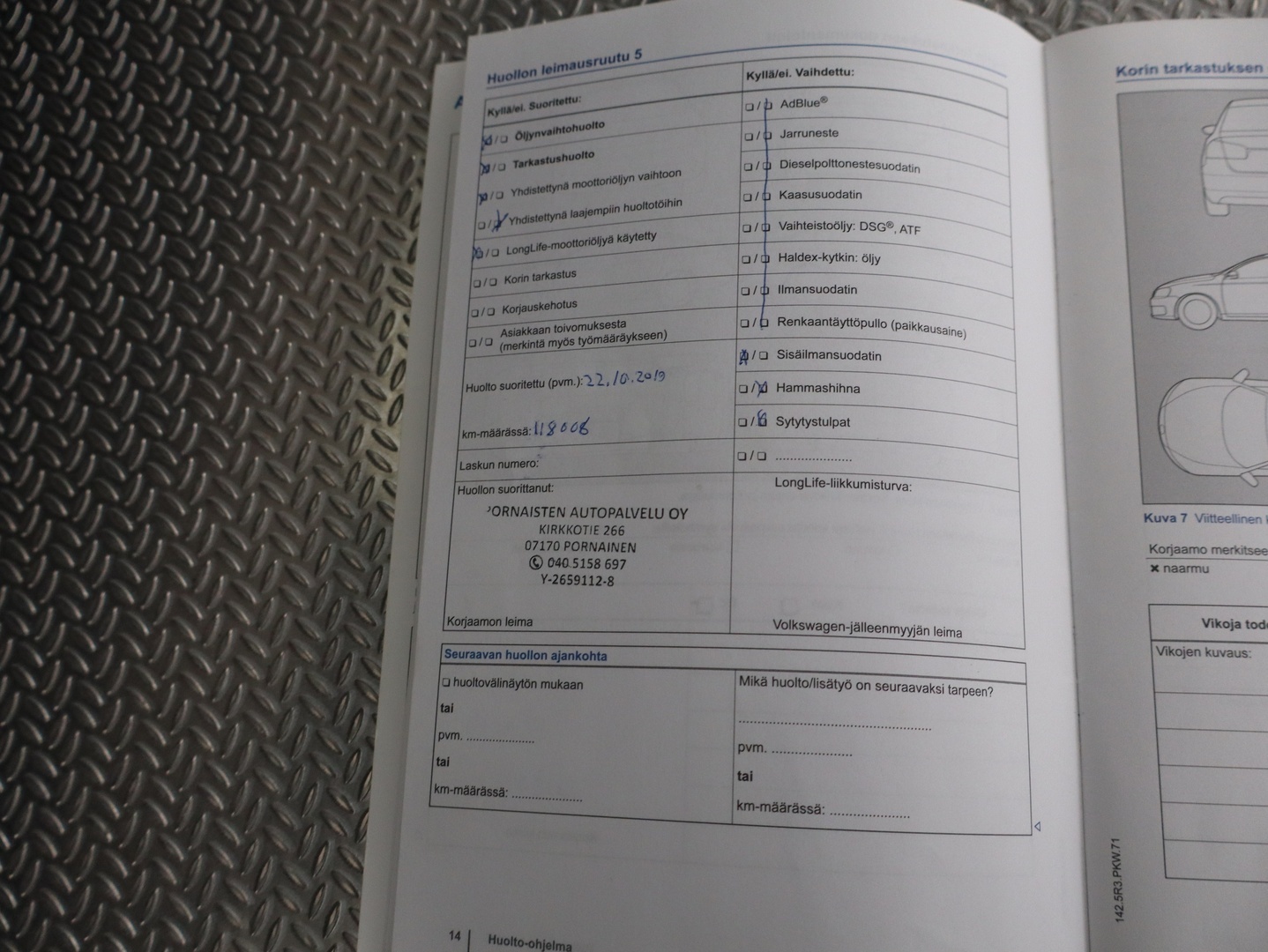 VOLKSWAGEN Passat 2014