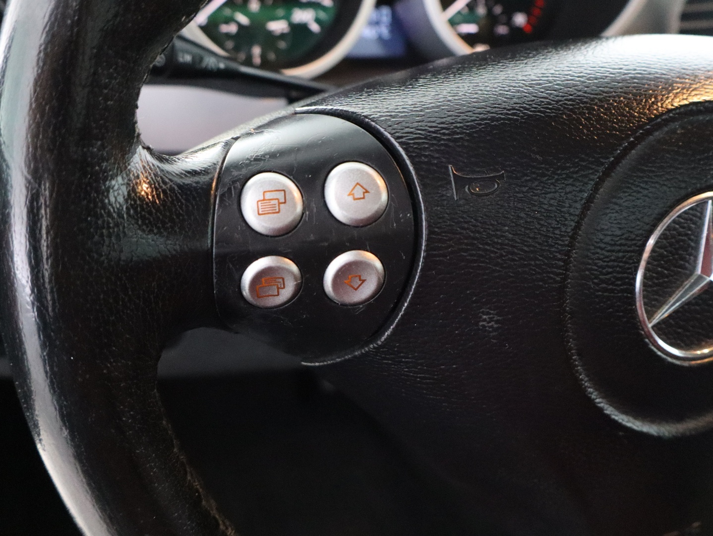MERCEDES-BENZ SLK 2005