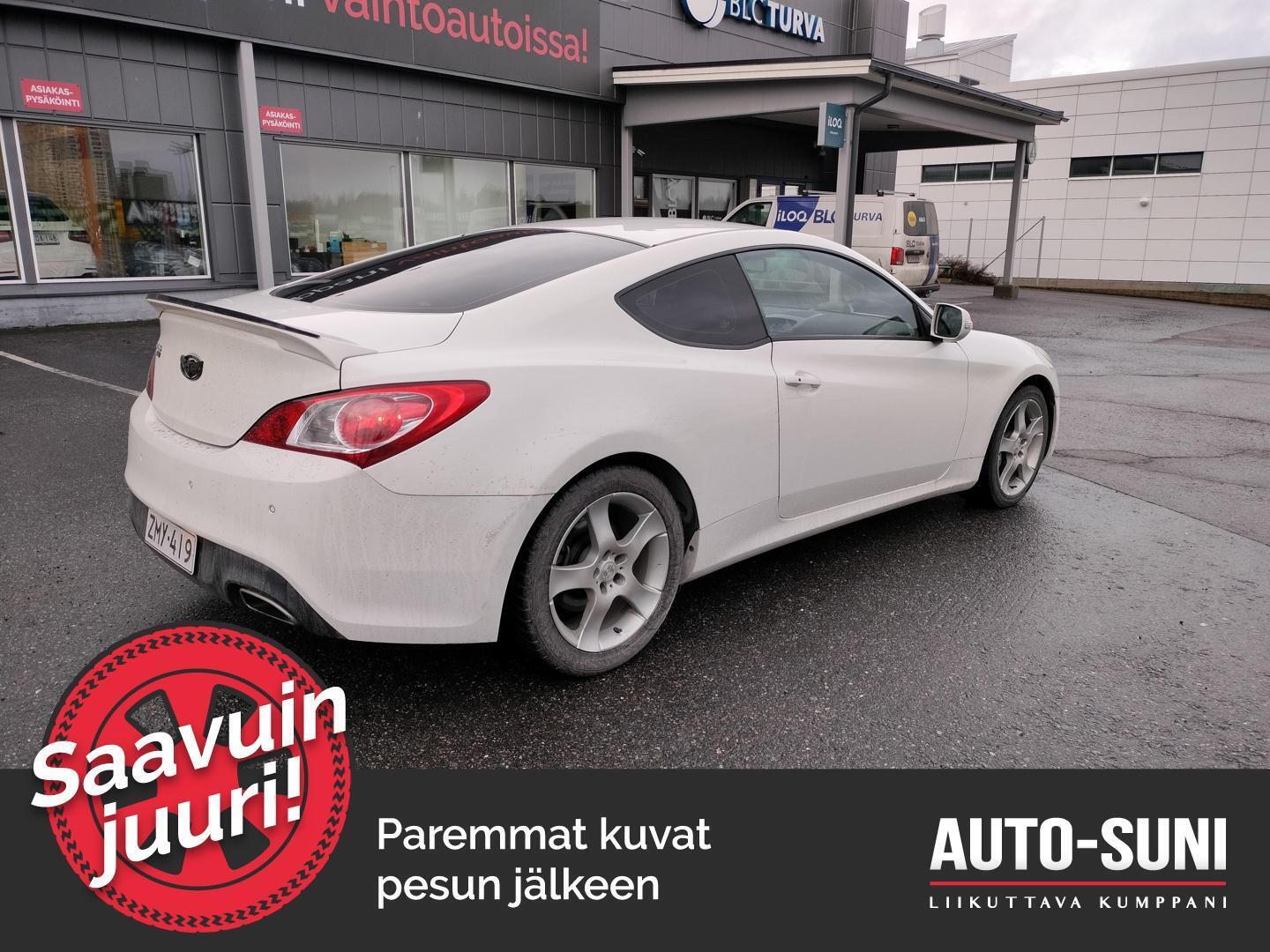 HYUNDAI Genesis Coupe 2012
