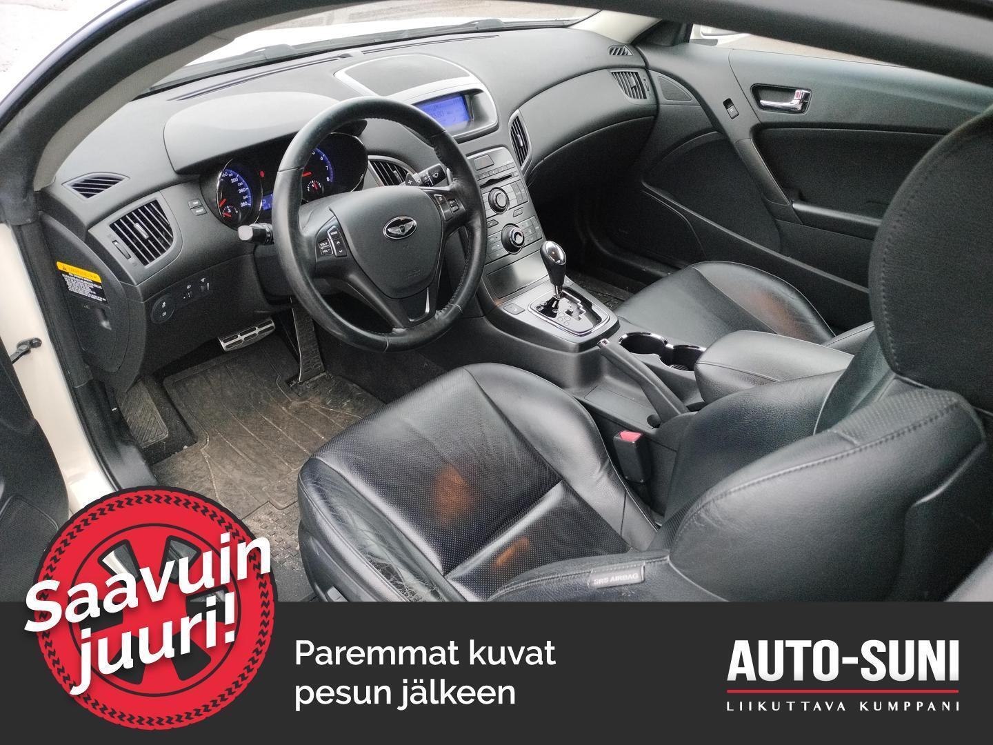 HYUNDAI Genesis Coupe 2012