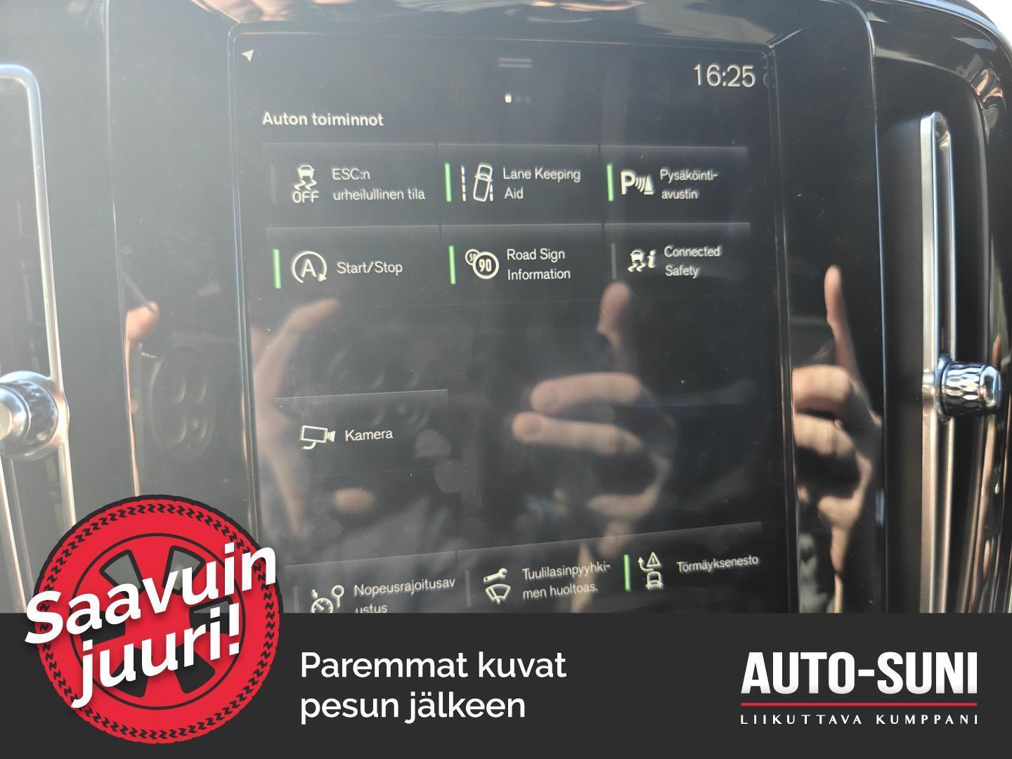 VOLVO XC40 2019