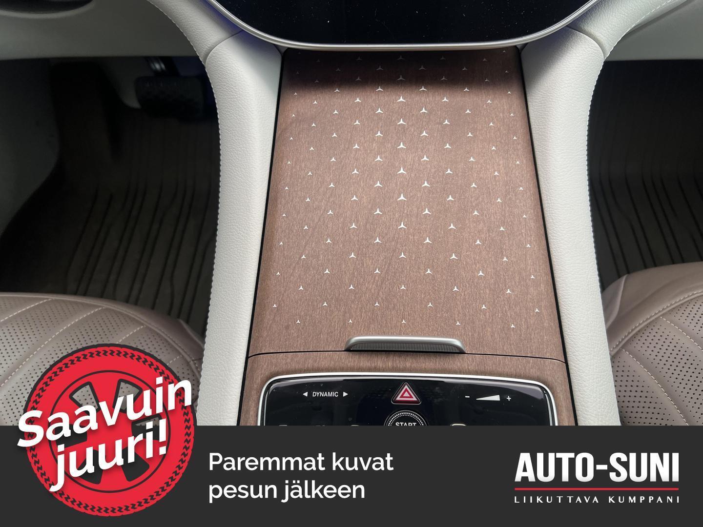 MERCEDES-BENZ EQE SUV 2023