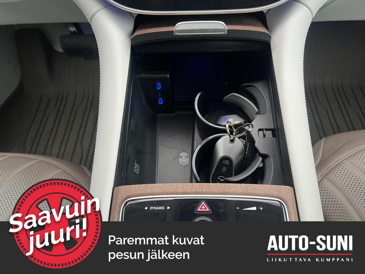 MERCEDES-BENZ EQE SUV 2023