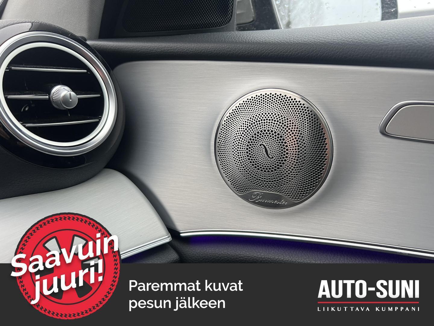 MERCEDES-BENZ E 2022