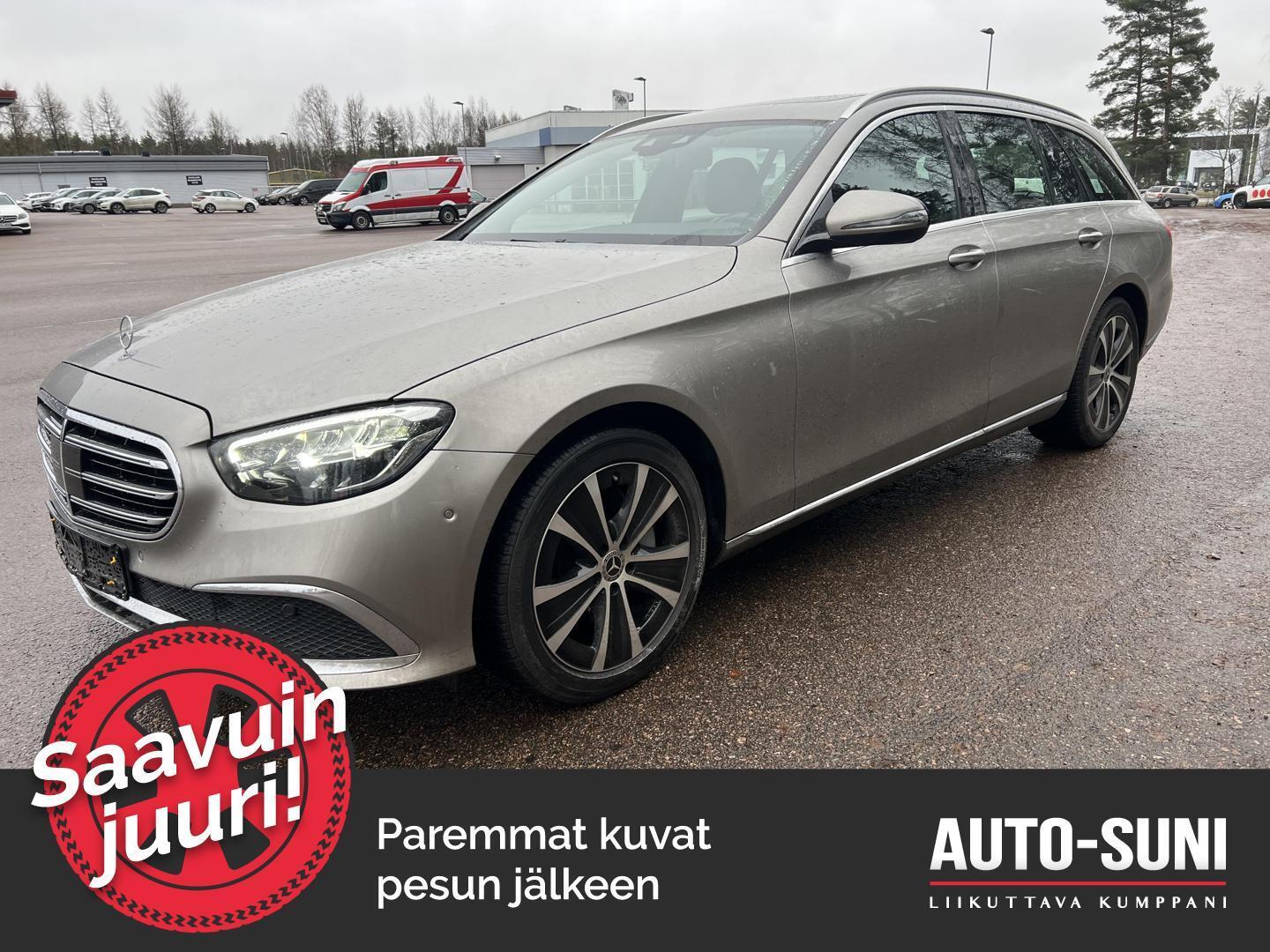 MERCEDES-BENZ E 2022