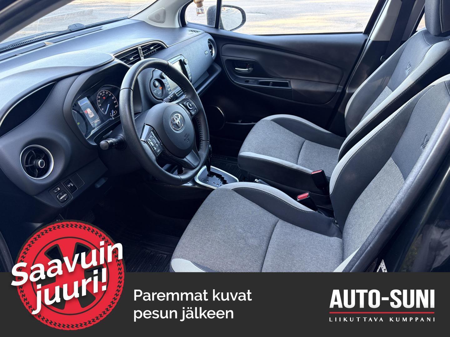 TOYOTA Yaris 2019
